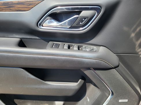 Used 2023 Chevrolet Tahoe Premier AWD/4WD image 24