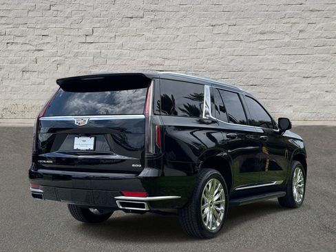 Used 2023 Cadillac Escalade Premium Luxury w/ LPO, Floor Liner Package AWD/4WD image 5