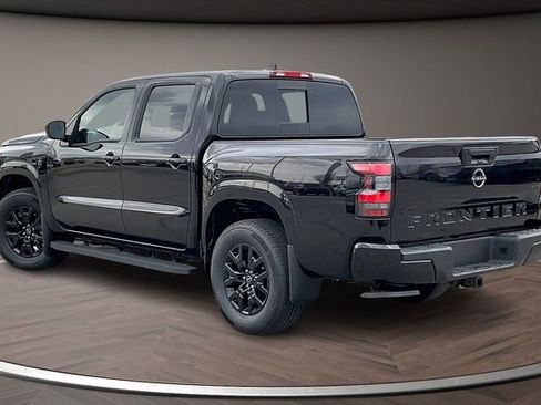 New 2026 Nissan Frontier SV AWD/4WD image 3
