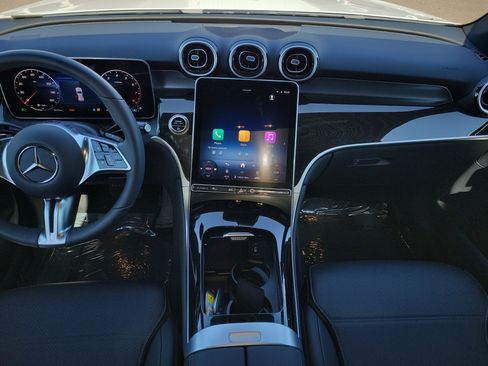 Used 2026 Mercedes-Benz GLC 300 image 17