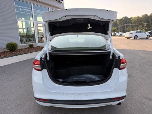 Used 2018 Ford Fusion SE w/ Equipment Group 602A FWD image 37