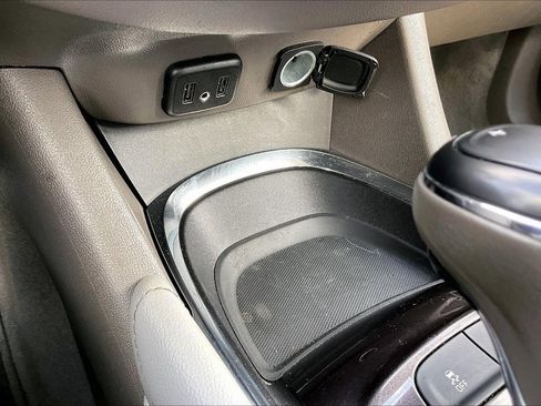 Used 2017 Chevrolet Malibu LT w/ Driver Confidence Package image 24