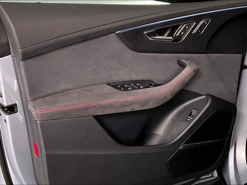 Used 2025 Audi RS Q8 performance image 22