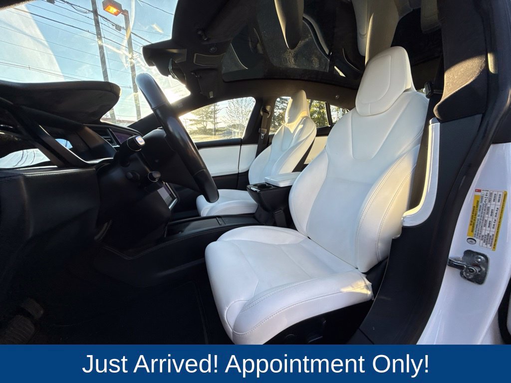 Used 2019 Tesla Model S Standard Range AWD/4WD image 9