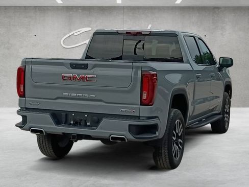 Used 2024 GMC Sierra 1500 AT4 w/ Technology Package AWD/4WD image 16