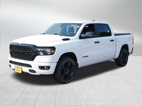 Used 2023 RAM 1500 Big Horn AWD/4WD image 3