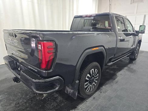 Used 2025 GMC Sierra 2500 Denali Ultimate w/ LPO, GMC Protection Package AWD/4WD image 5