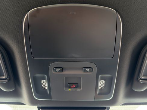 Used 2026 Toyota Camry SE FWD image 30