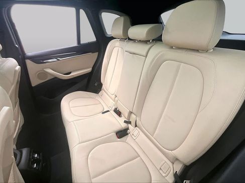 Used 2018 BMW X1 xDrive28i AWD/4WD image 19