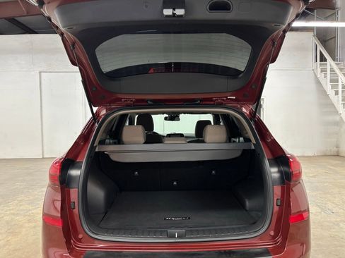 Used 2020 Hyundai Tucson SE w/ Cargo Package FWD image 23