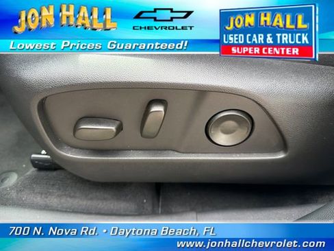 Used 2026 Chevrolet Equinox LT w/ Convenience Package II FWD image 19
