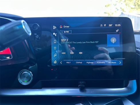 Used 2025 Chevrolet Corvette Stingray Coupe image 20