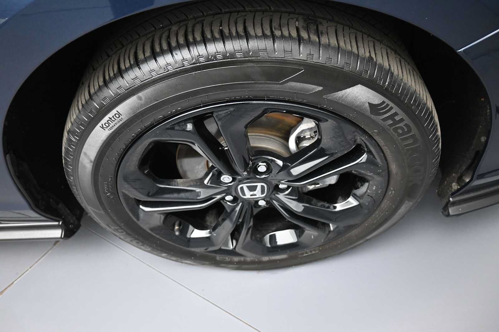 Used 2025 Honda Accord SE image 14