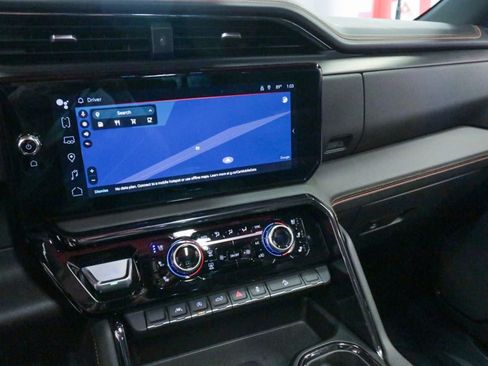 Used 2022 GMC Sierra 1500 AT4 w/ AT4 Preferred Package image 19