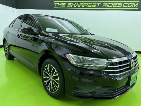 Used 2020 Volkswagen Jetta R-Line FWD image 2