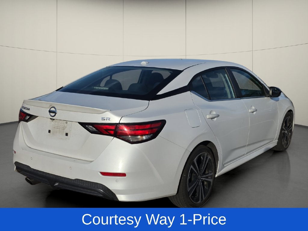 Used 2023 Nissan Sentra SR w/ Trunk Package FWD image 9