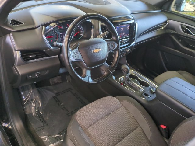Used 2023 Chevrolet Traverse LT w/ LPO, Cargo Package FWD image 11