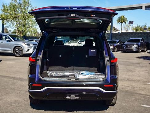 New 2026 Lexus TX 500h AWD image 11