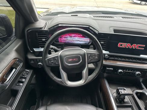 Used 2024 GMC Sierra 1500 Elevation w/ Elevation Premium Package AWD/4WD image 11