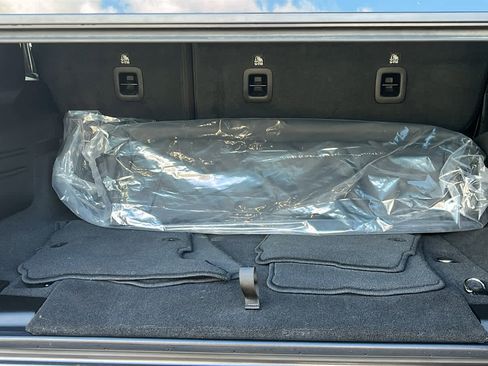 Used 2025 Jeep Wrangler Rubicon w/ Convenience Group image 30