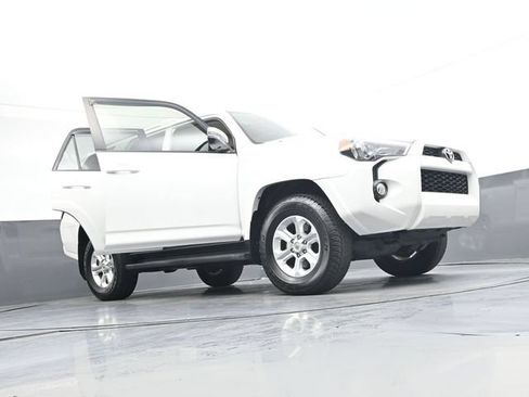 Used 2016 Toyota 4Runner SR5 Premium AWD/4WD image 42