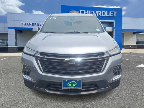 Certified 2023 Chevrolet Traverse LT FWD image 2