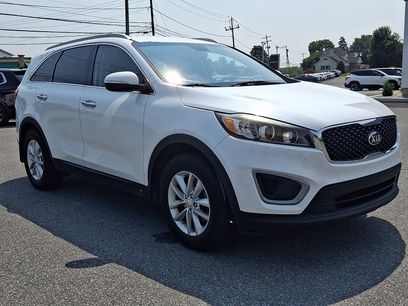 Used 2017 Kia Sorento FWD w/ LX Convenience Package
