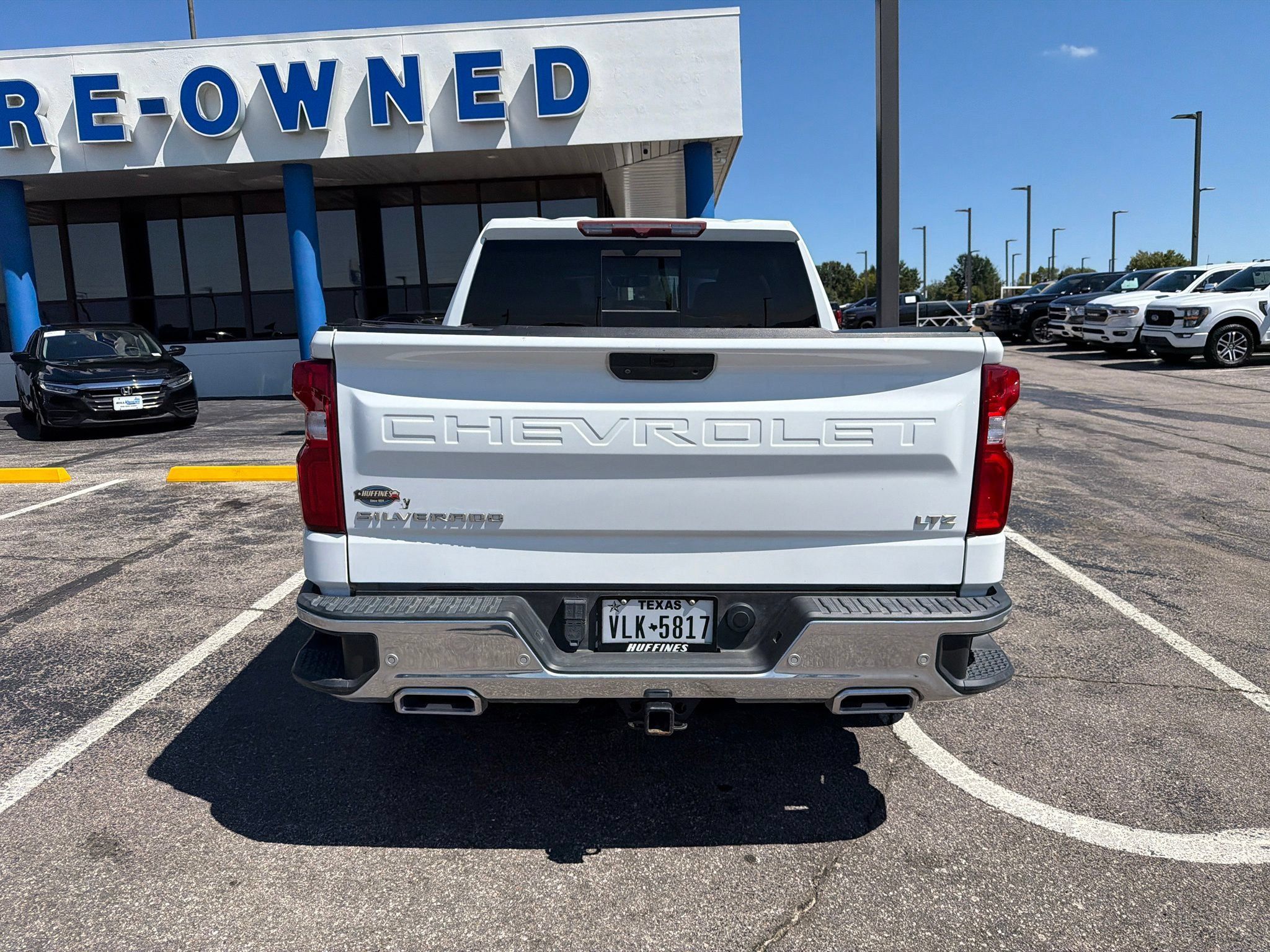 Used 2022 Chevrolet Silverado 1500 LTZ AWD/4WD image 6