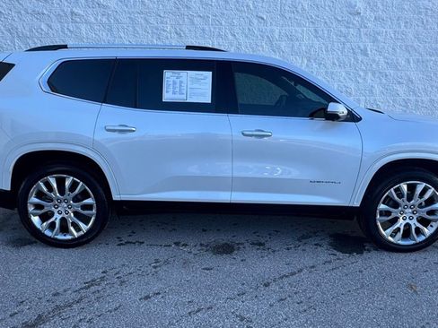 Used 2025 GMC Acadia Denali w/ Super Cruise Package image 3