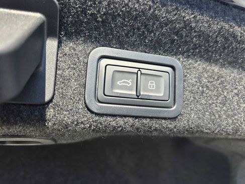 New 2025 Audi A6 Premium Plus image 18