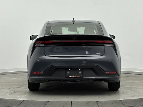 Used 2025 Toyota Prius LE image 6