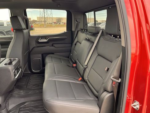 New 2026 GMC Sierra 1500 SLT image 27