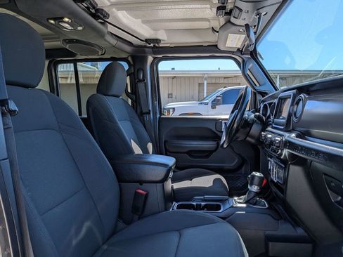 Used 2020 Jeep Wrangler Unlimited Sport S image 17