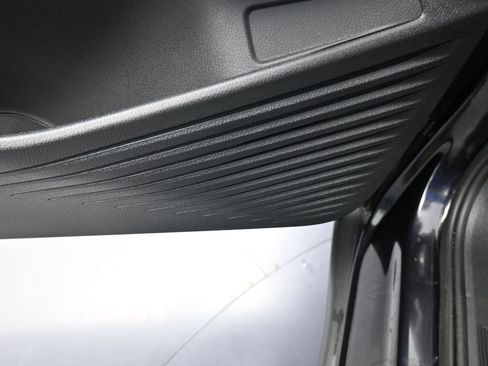 Used 2023 Volkswagen ID.4 Pro image 14