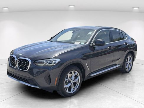 Certified 2025 BMW X4 xDrive30i w/ Premium Package AWD/4WD image 8