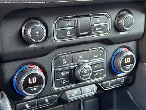 Used 2024 Chevrolet Tahoe LT image 29