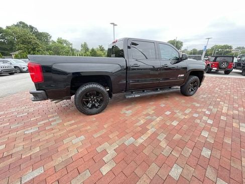 Used 2017 Chevrolet Silverado 1500 LTZ Z71 w/ LTZ Plus Package AWD/4WD image 34