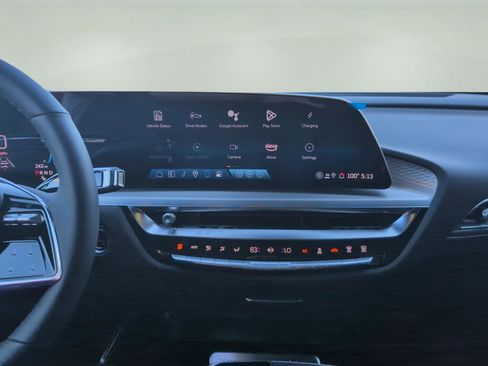New 2025 Cadillac Lyriq Luxury RWD image 10