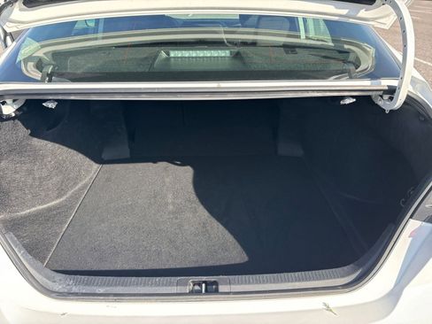 Used 2025 Toyota Camry LE image 30