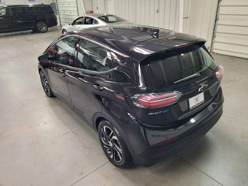 Used 2023 Chevrolet Bolt LT image 5