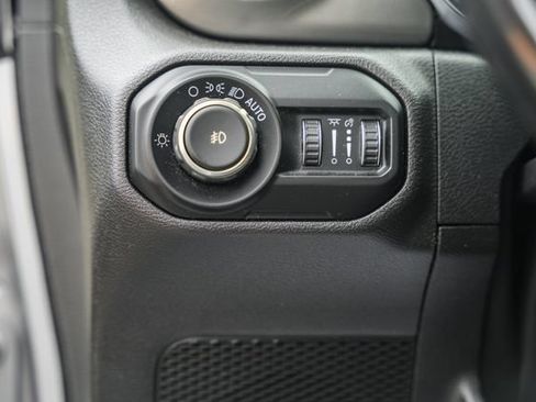 Used 2020 Jeep Wrangler Unlimited Sahara AWD/4WD image 50