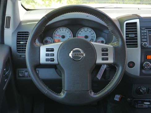 Used 2016 Nissan Frontier PRO-4X w/ Pro-4x Luxury Package AWD/4WD image 7