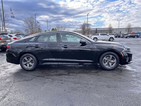 Used 2022 Kia K5 LXS image 12