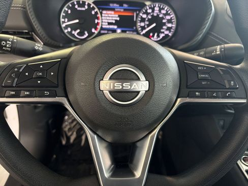 Used 2024 Nissan Sentra SV FWD image 32