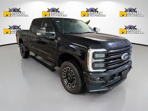 Used 2025 Ford F250 Platinum image 3