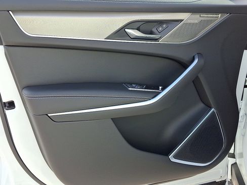 New 2026 Jaguar F-PACE R-Dynamic S image 10