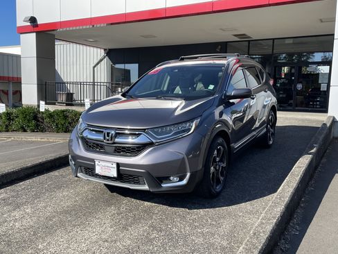 Used 2018 Honda CR-V Touring image 3