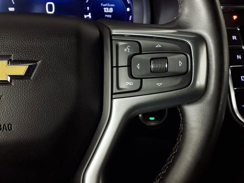 Used 2023 Chevrolet Suburban LT RWD image 20