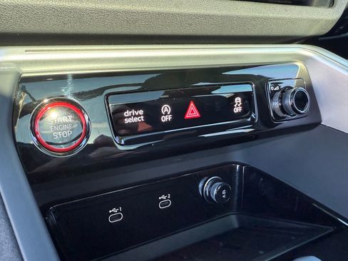 Certified 2025 Audi SQ5 Premium Plus image 16