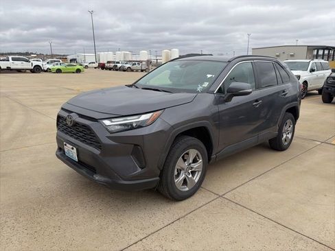 Used 2025 Toyota RAV4 XLE image 4
